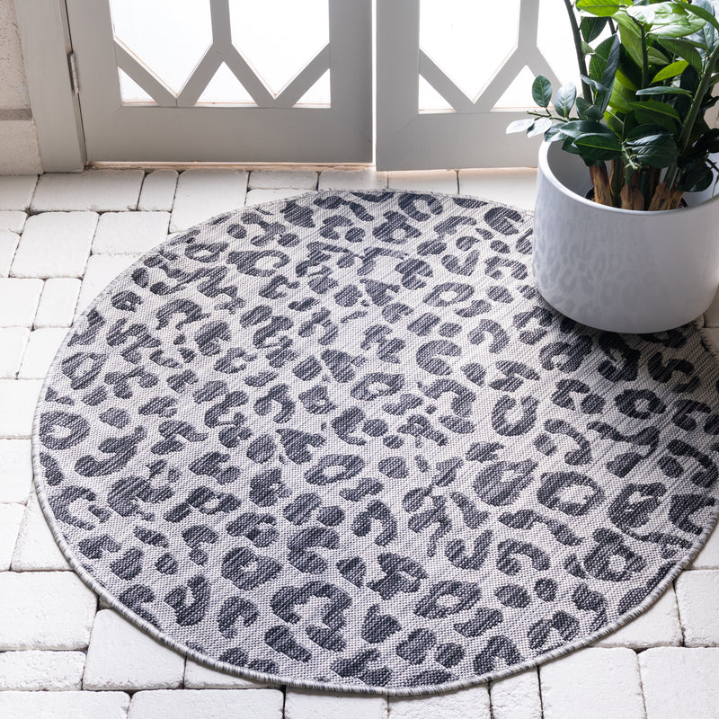 Unique Loom Outdoor Leopard Rug